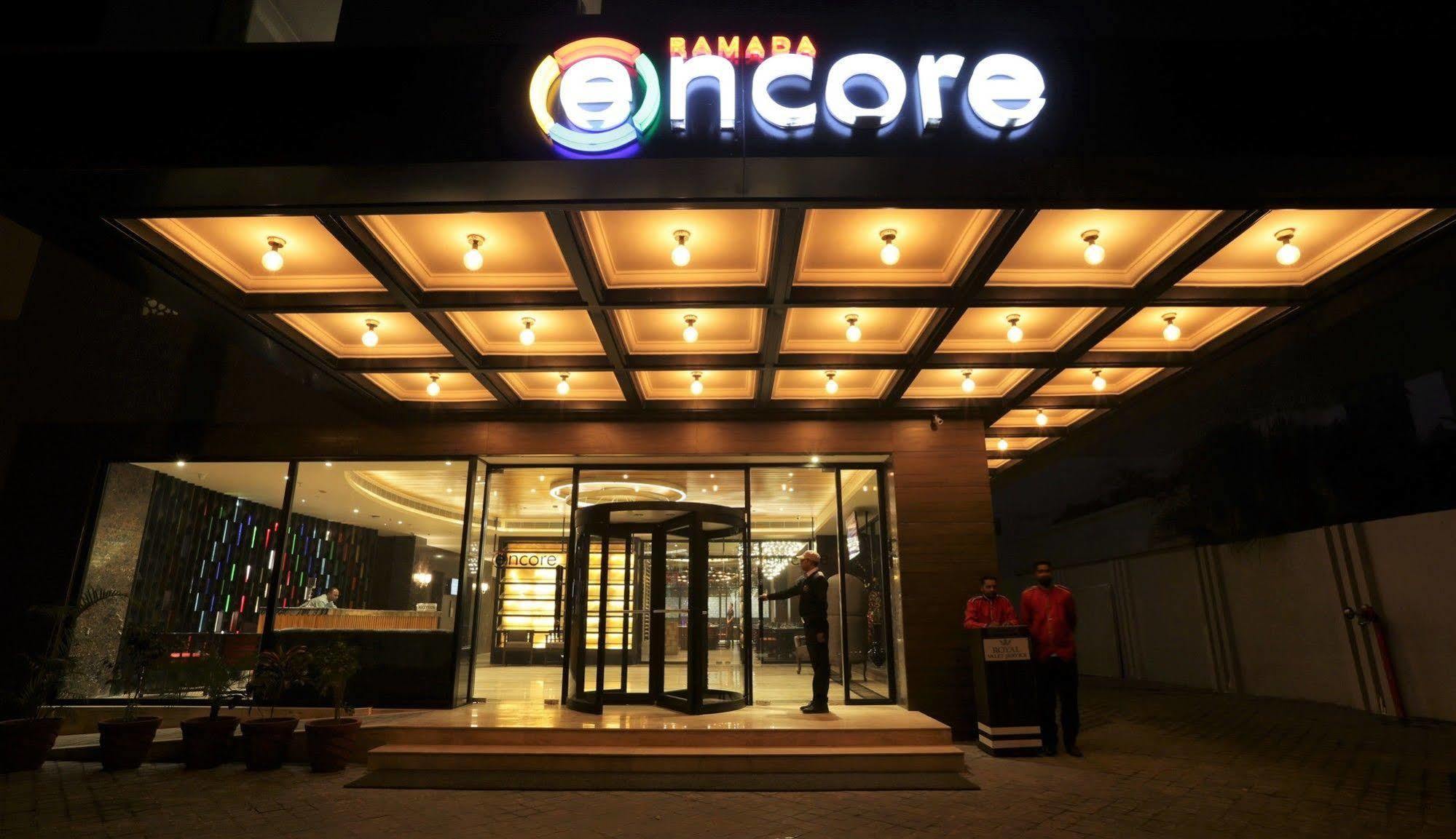 Ramada Encore Джаландхар Экстерьер фото